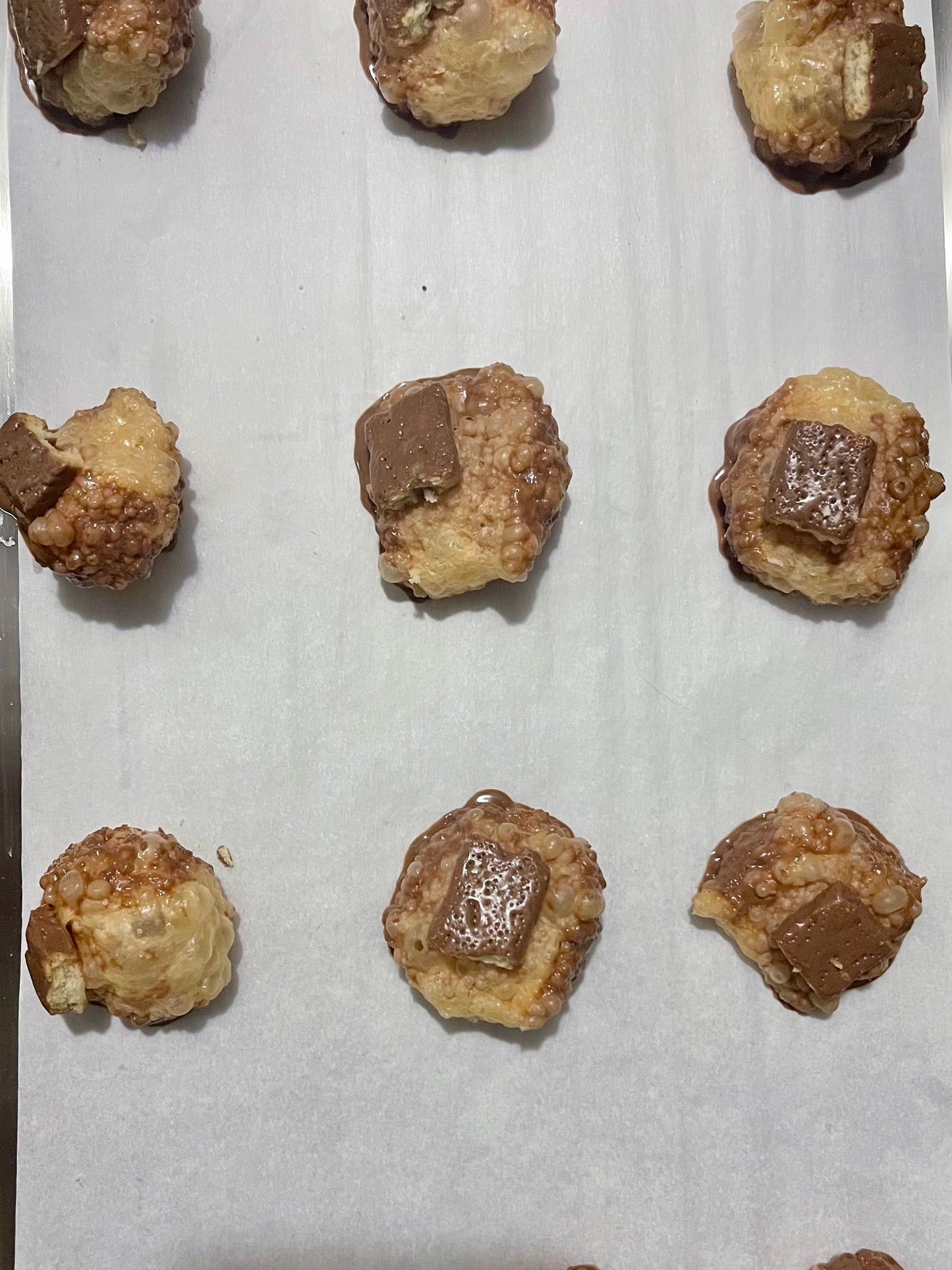 Freeze-Dried Twix (Twixy Puff Bites)