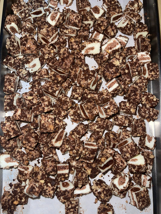 Freeze-Dried Chocolate Eclair Ice Cream Bites